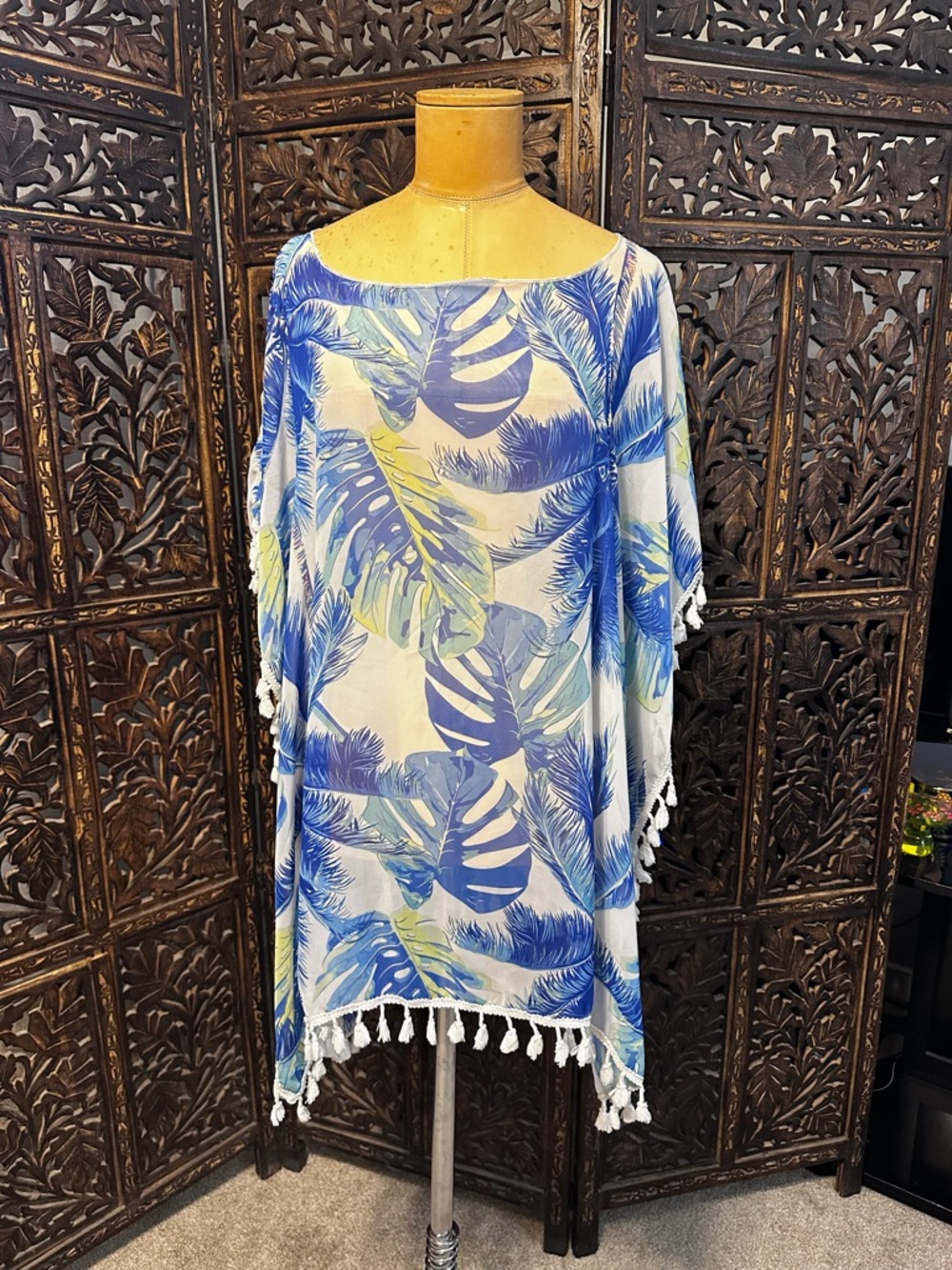 SHEIN Blue and White Tropical Leaf Tassel Beach Coverup